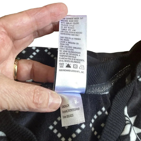 Disney Tim Burton's The Nightmare Before Christmas Fleece Pajamas, Size Small - Picture 6 of 16